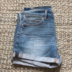 Ann Taylor LOFT Denim Shorts Sz. 00 / 24